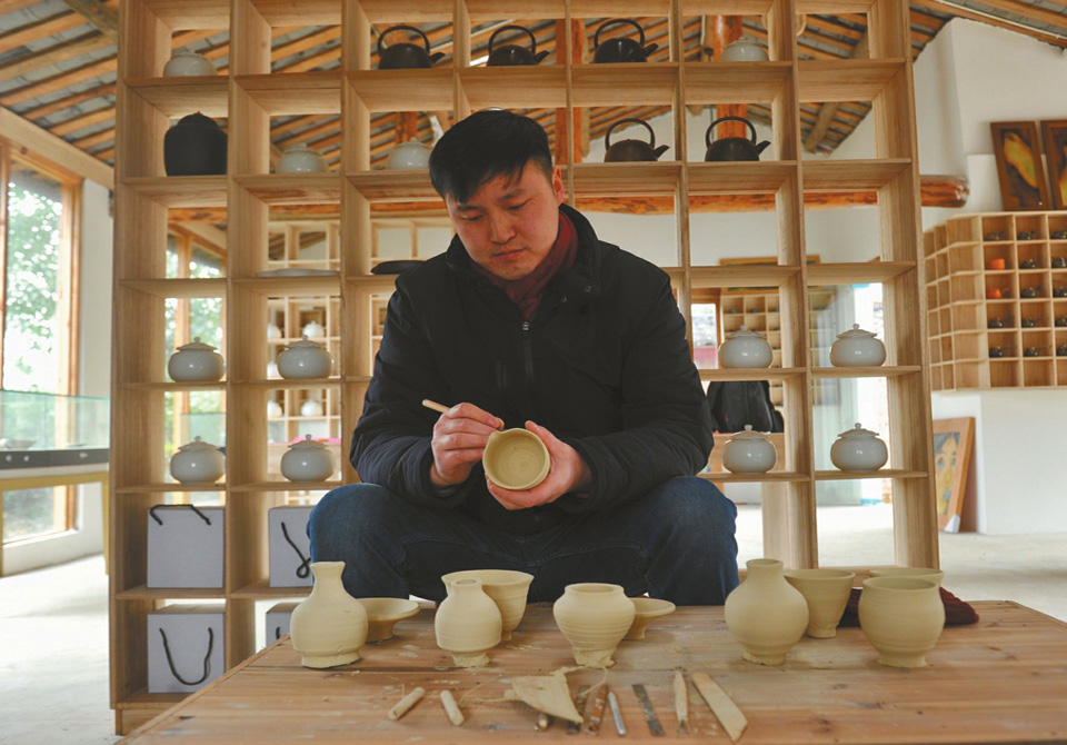 文艺"都市人"隐居蒲江明月村 徐徐打开艺术人生